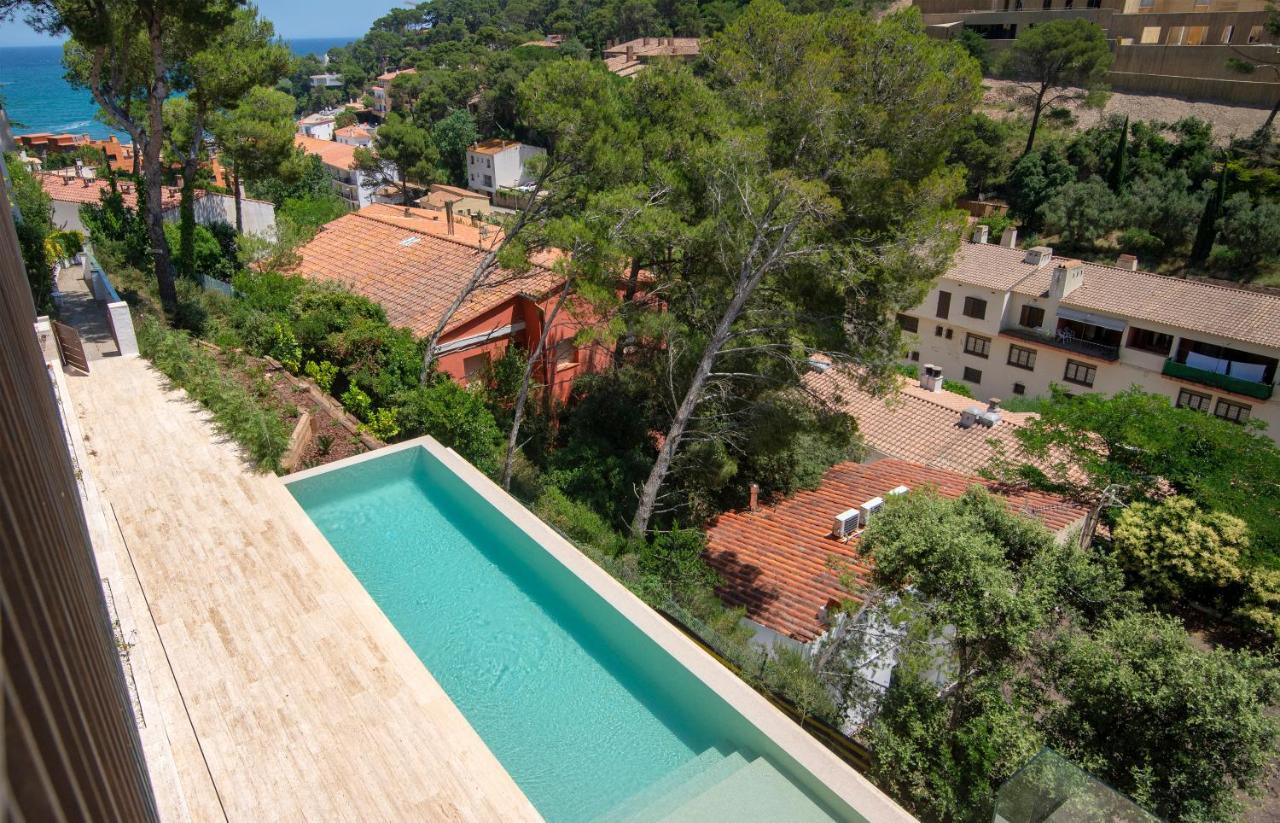 La Vie En Rouge Sa Riera Duplex, Private Parking Apartment Begur Bagian luar foto