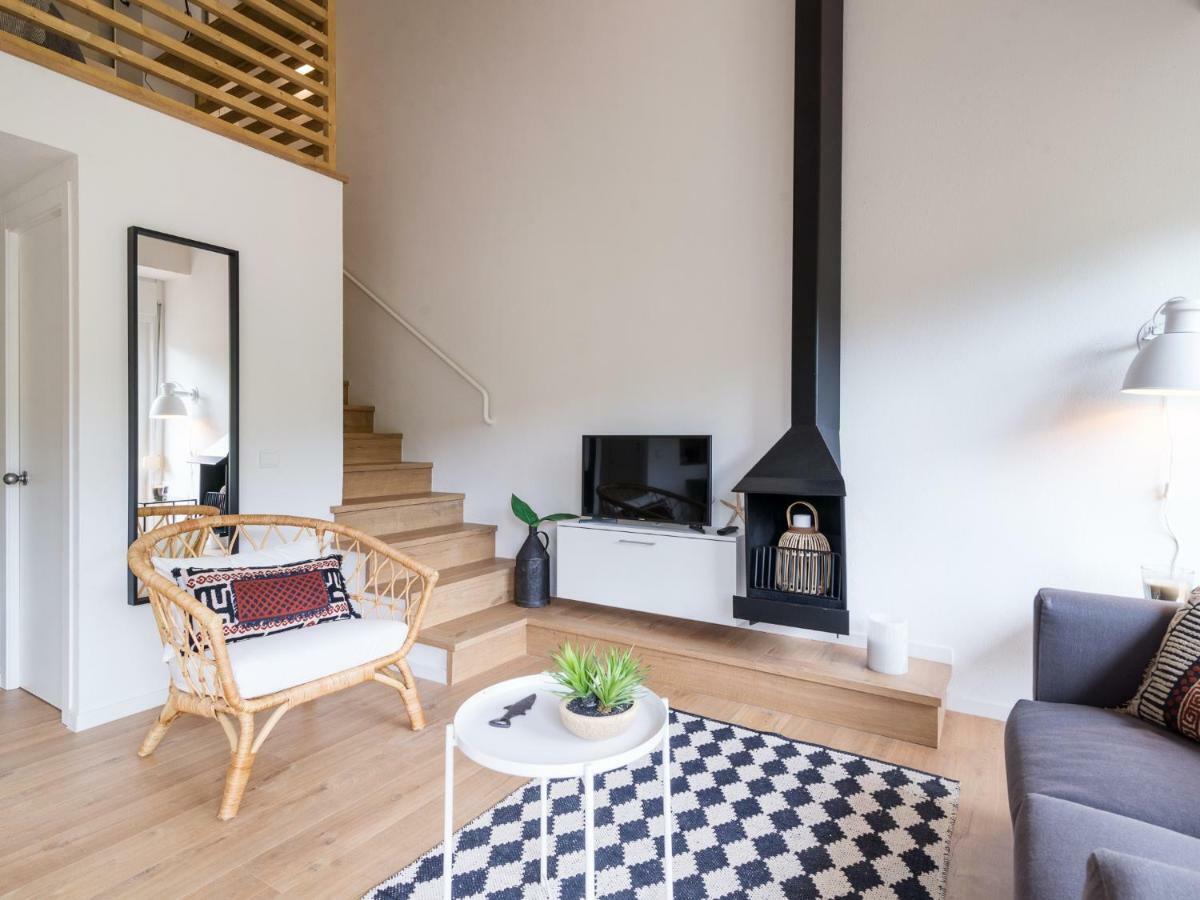 La Vie En Rouge Sa Riera Duplex, Private Parking Apartment Begur Bagian luar foto