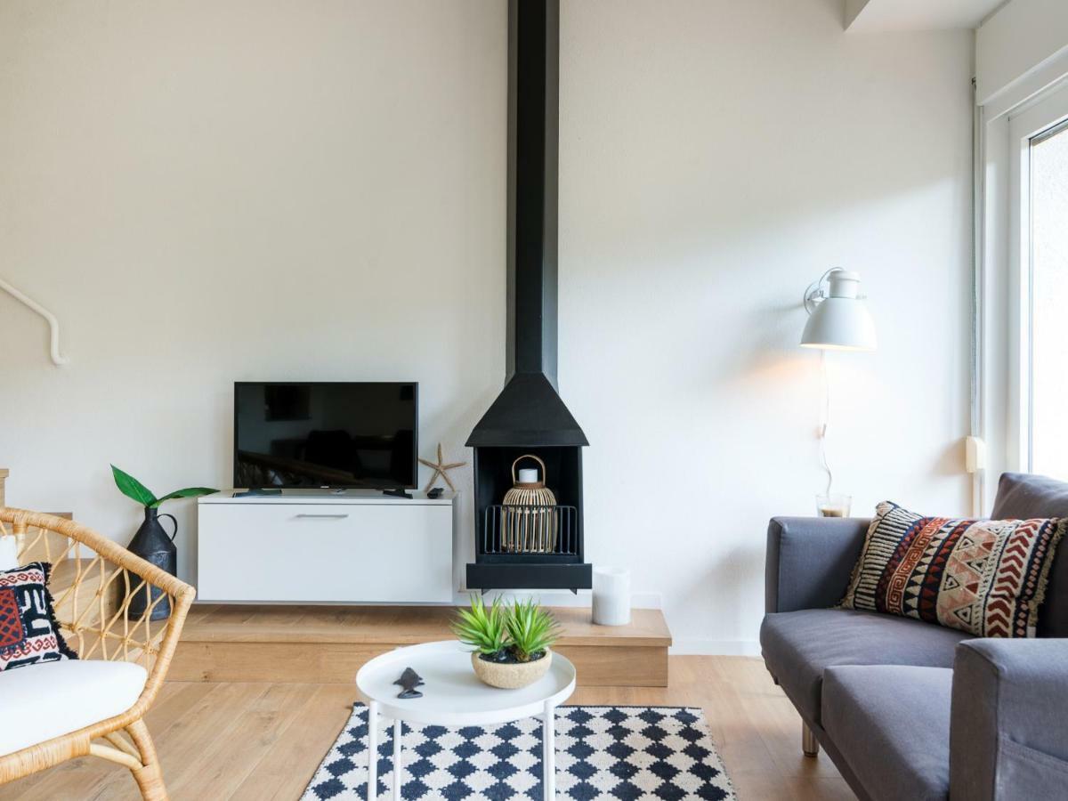 La Vie En Rouge Sa Riera Duplex, Private Parking Apartment Begur Bagian luar foto