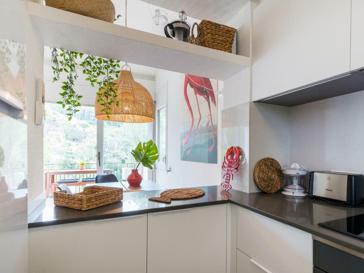 La Vie En Rouge Sa Riera Duplex, Private Parking Apartment Begur Bagian luar foto